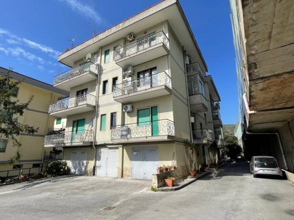 appartamento in vendita a Salerno in zona Sala Abbagnano