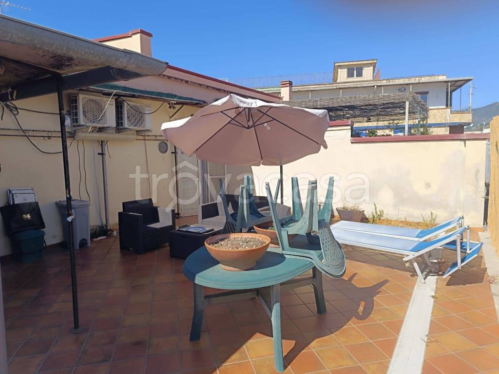 appartamento in vendita a Salerno in zona Pastena