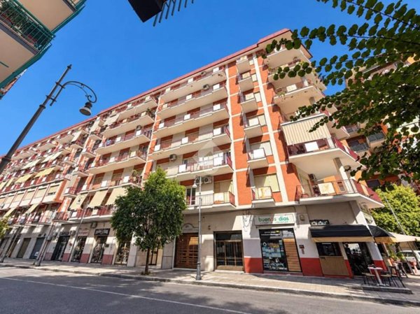 appartamento in vendita a Salerno in zona Pastena