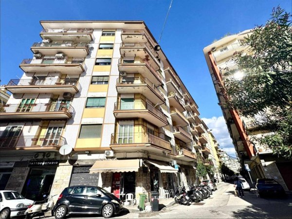 appartamento in vendita a Salerno in zona Centro Città