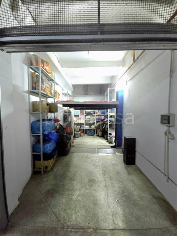 box auto in vendita a Salerno in zona Centro Città