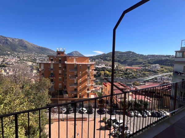 appartamento in vendita a Salerno in zona Mennolella