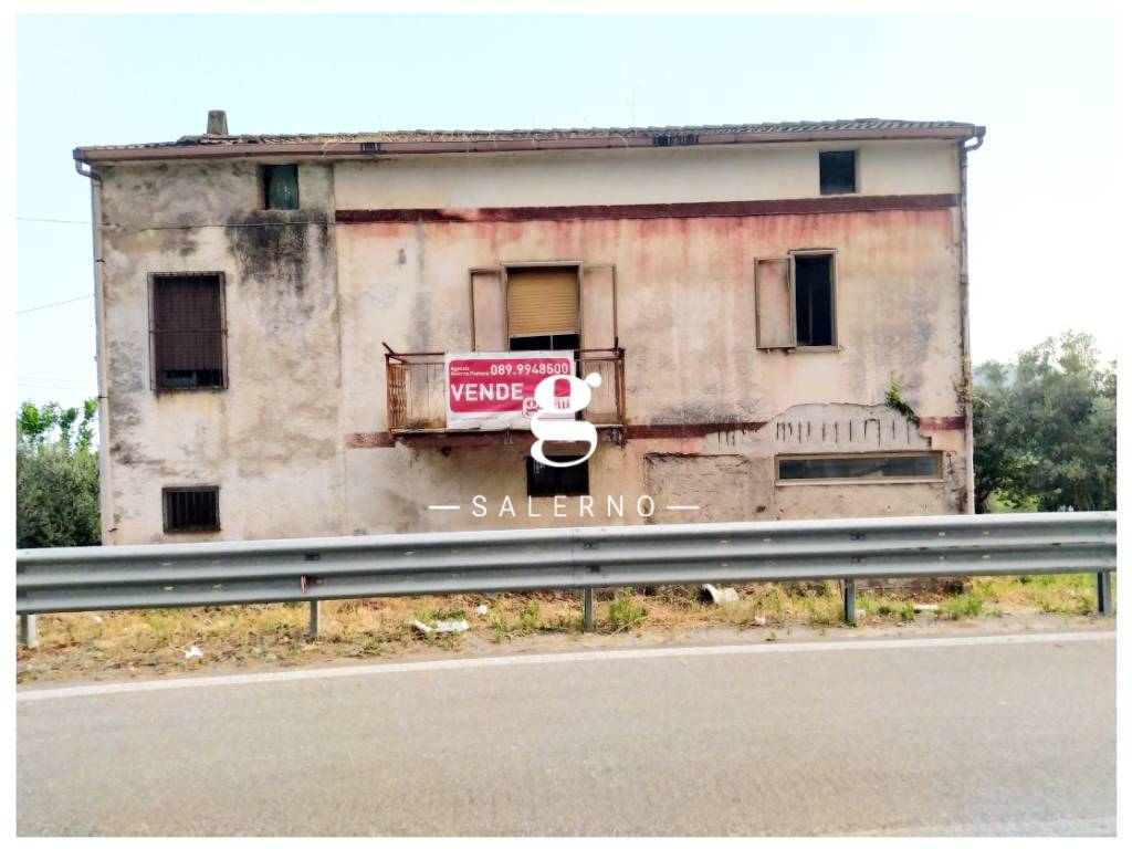 casa indipendente in vendita a San Cipriano Picentino