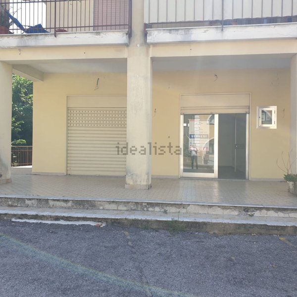 locale commerciale in vendita a San Cipriano Picentino