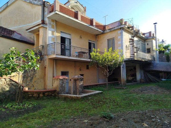 casa indipendente in vendita a San Cipriano Picentino