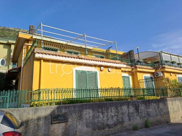 casa indipendente in vendita a San Cipriano Picentino in zona Pezzano