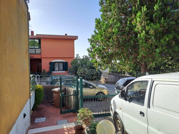 casa indipendente in vendita a San Cipriano Picentino in zona Pezzano
