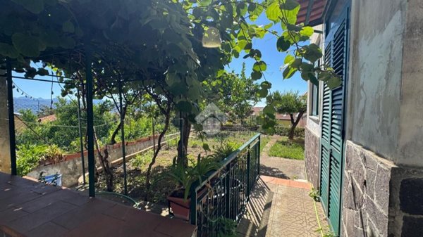 casa semindipendente in vendita a San Cipriano Picentino