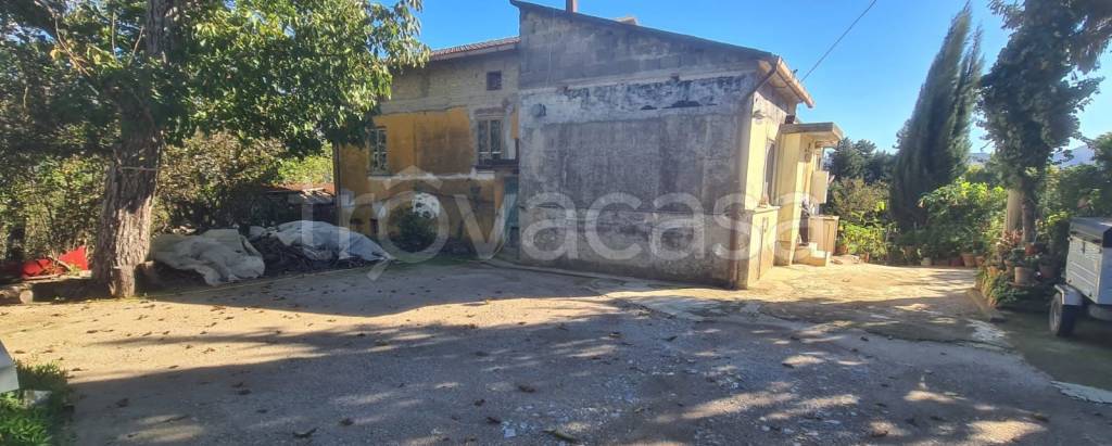 casa indipendente in vendita a San Cipriano Picentino