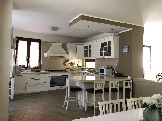 casa indipendente in vendita a San Cipriano Picentino