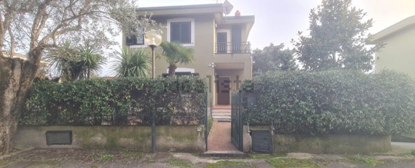 casa indipendente in vendita a San Cipriano Picentino