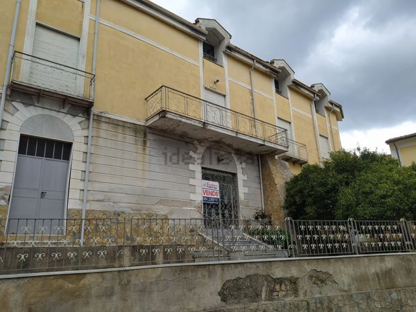 casa indipendente in vendita a San Cipriano Picentino in zona Vignale