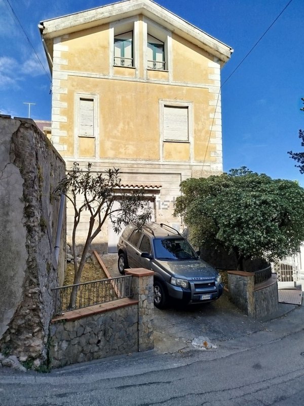 casa indipendente in vendita a San Cipriano Picentino
