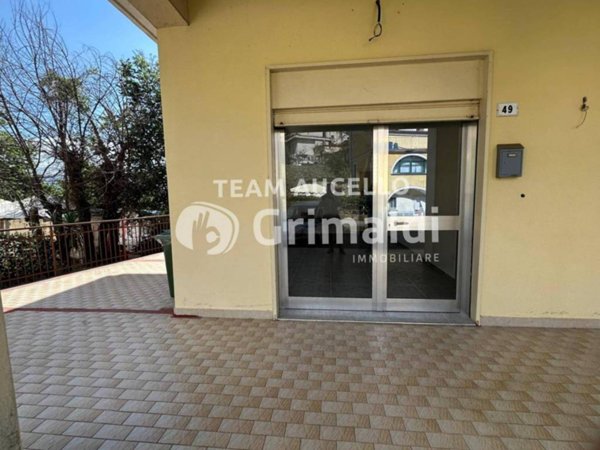 negozio in vendita a San Cipriano Picentino in zona Pezzano
