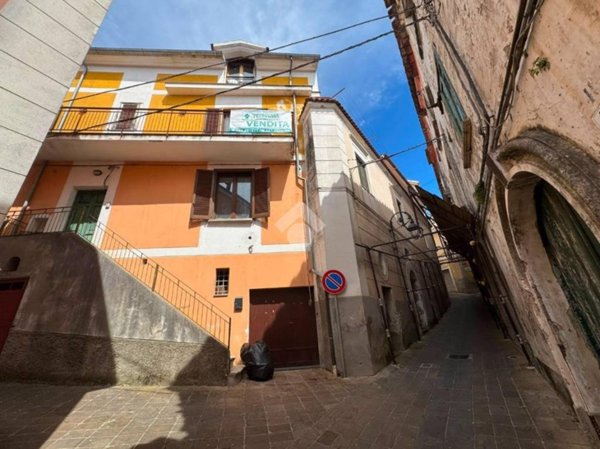 casa indipendente in vendita a San Cipriano Picentino in zona Vignale