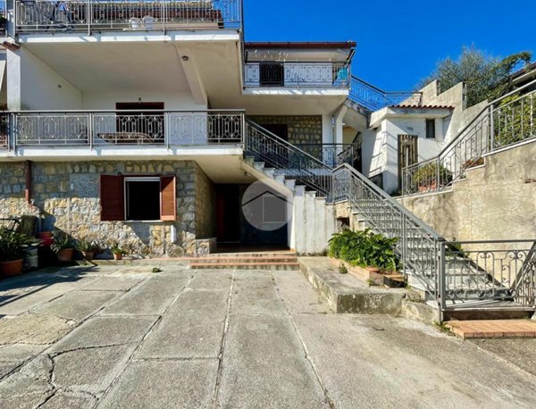 appartamento in vendita a San Giovanni a Piro in zona Scario