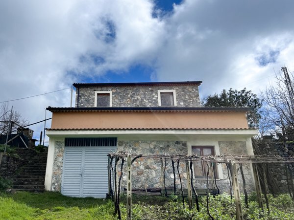 casa indipendente in vendita a San Giovanni a Piro