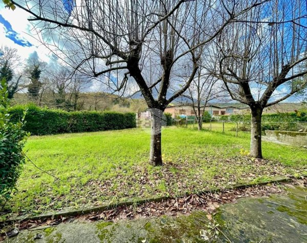 casa indipendente in vendita a San Giovanni a Piro in zona Scario