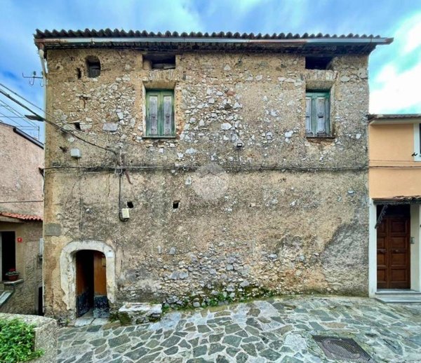 casa indipendente in vendita a San Giovanni a Piro