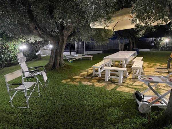 casa indipendente in vendita a San Giovanni a Piro in zona Scario