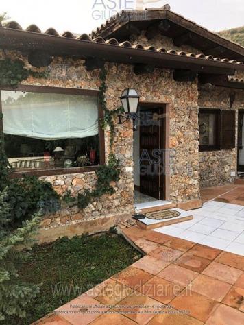 casa indipendente in vendita a San Giovanni a Piro