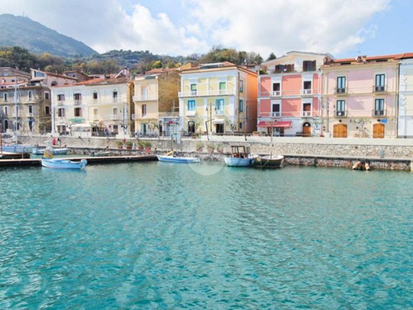 appartamento in vendita a San Giovanni a Piro in zona Scario