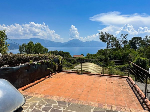 appartamento in vendita a San Giovanni a Piro in zona Scario