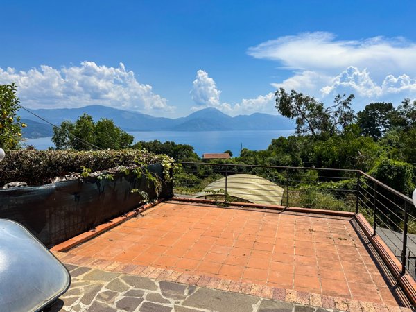 appartamento in vendita a San Giovanni a Piro in zona Scario
