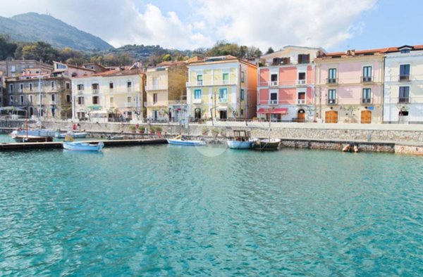 appartamento in vendita a San Giovanni a Piro in zona Scario