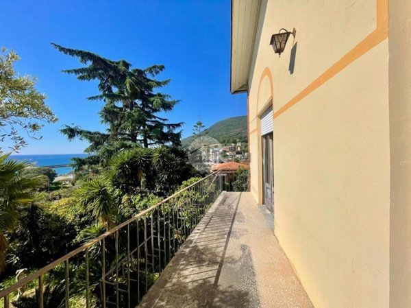 appartamento in vendita a San Giovanni a Piro in zona Scario