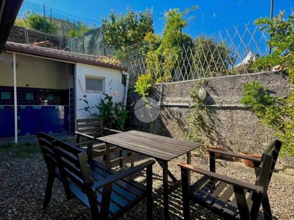 casa indipendente in vendita a San Giovanni a Piro in zona Scario