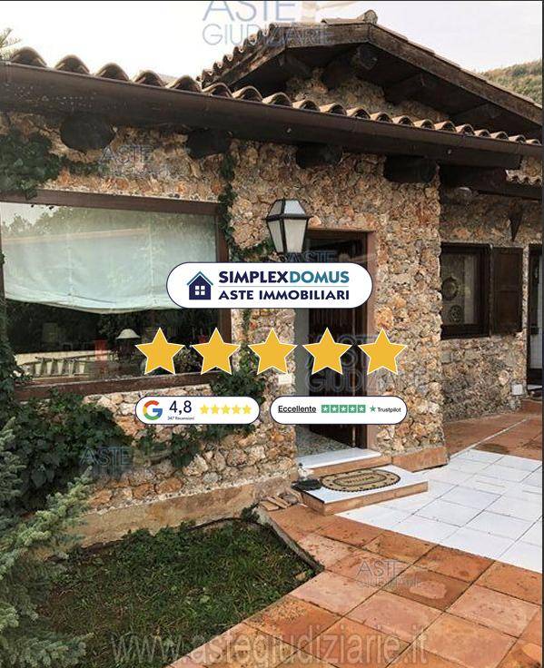 casa indipendente in vendita a San Giovanni a Piro