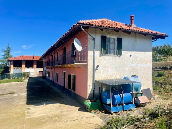 casa indipendente in vendita a Cissone