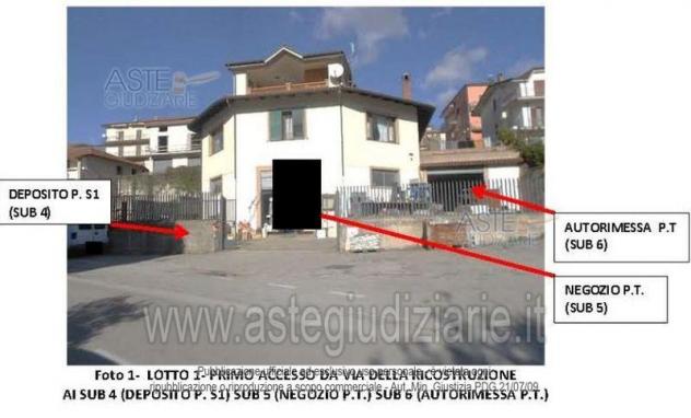 locale commerciale in vendita a San Gregorio Magno