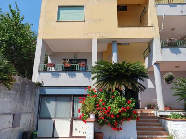 casa indipendente in vendita a San Mango Piemonte