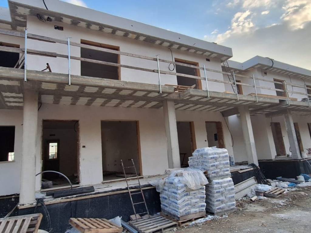 casa indipendente in vendita a San Mango Piemonte