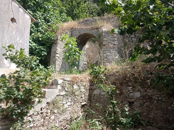 casale in vendita a San Mango Piemonte