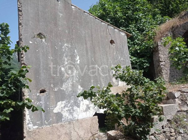 casale in vendita a San Mango Piemonte