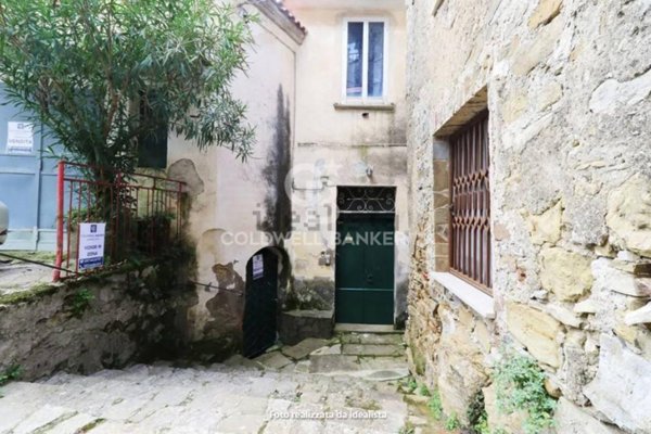 casa indipendente in vendita a San Mauro Cilento