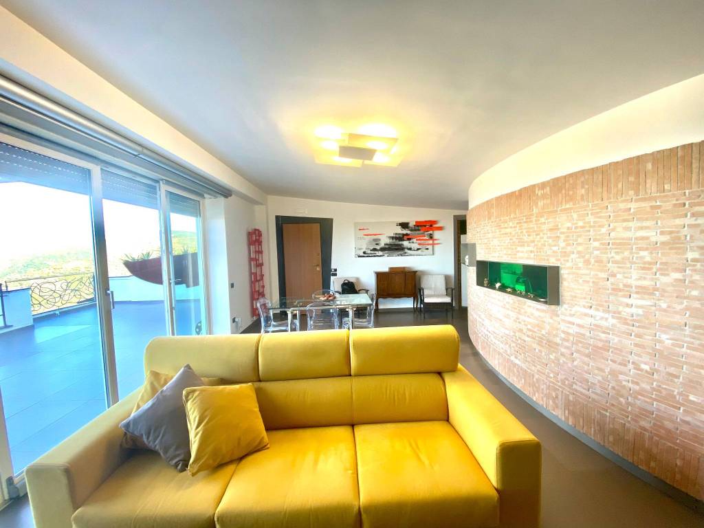 casa indipendente in vendita a San Mauro Cilento