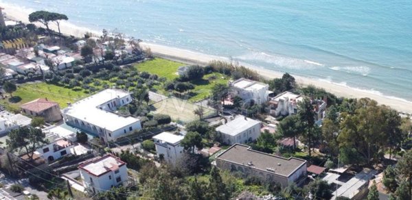 appartamento in vendita a San Mauro Cilento in zona Mezzatorre