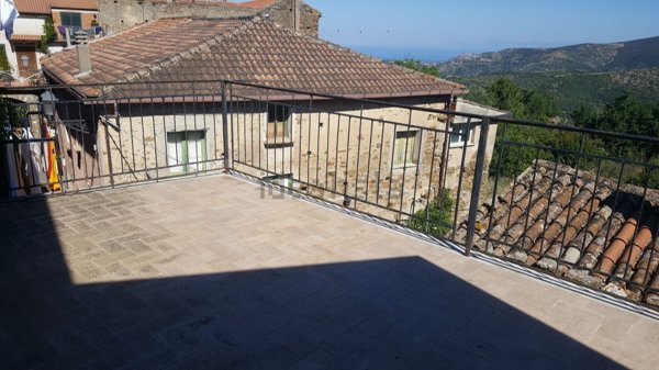 appartamento in vendita a San Mauro Cilento