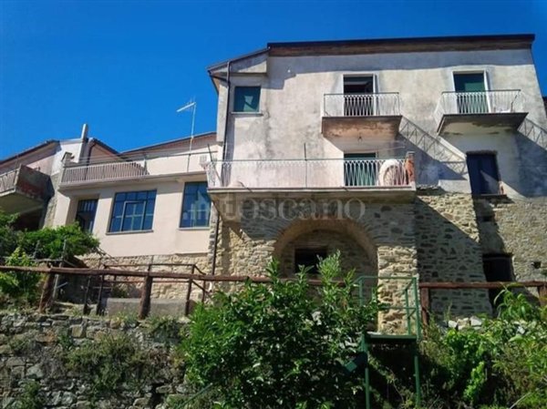 casa indipendente in vendita a San Mauro Cilento