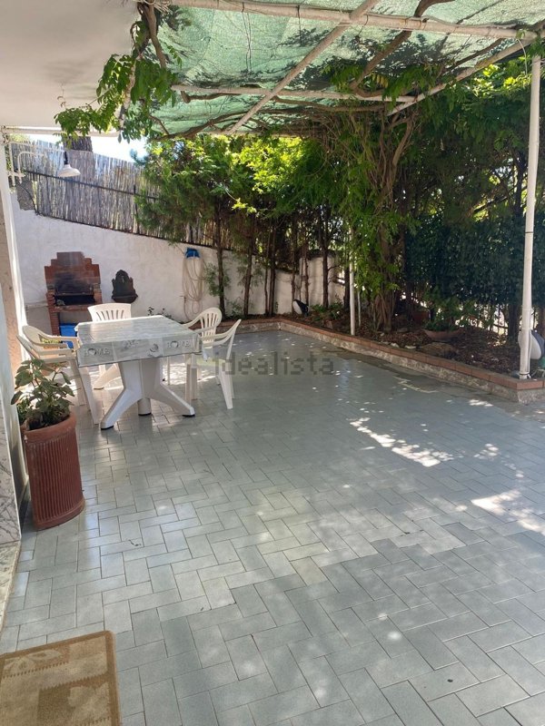 appartamento in vendita a San Mauro Cilento in zona Mezzatorre