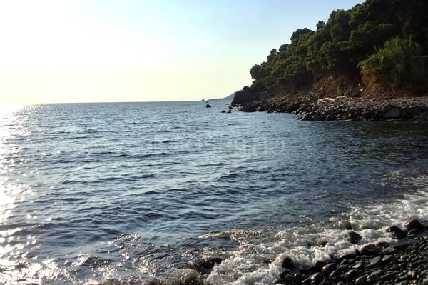 casa semindipendente in vendita a San Mauro Cilento in zona Mezzatorre
