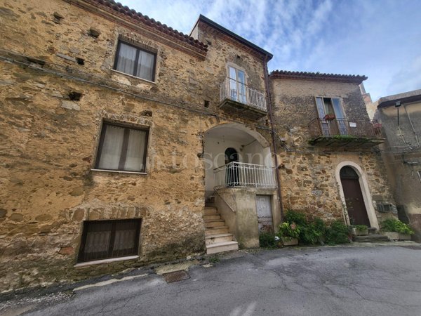 casa indipendente in vendita a San Mauro Cilento