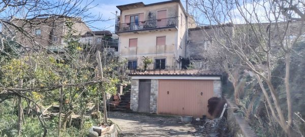casa indipendente in vendita a San Mauro Cilento