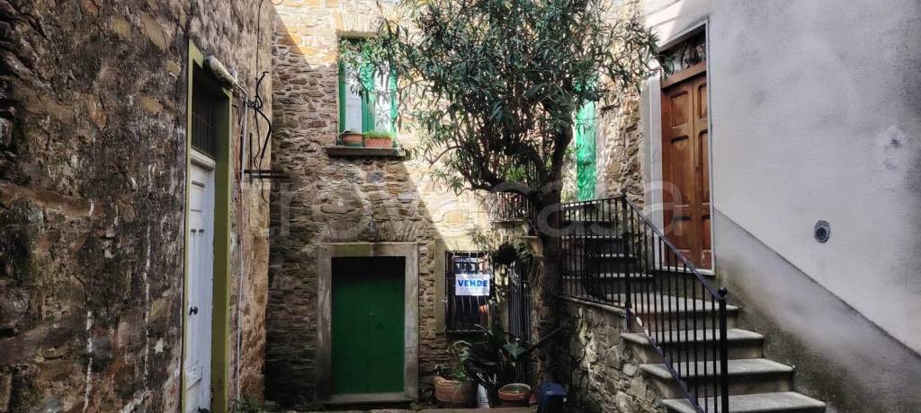 casa indipendente in vendita a San Mauro Cilento