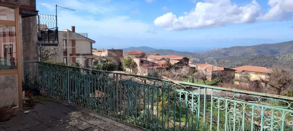 appartamento in vendita a San Mauro Cilento