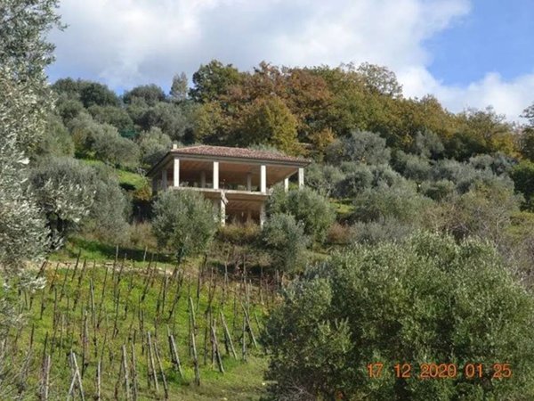 casa indipendente in vendita a San Mauro Cilento